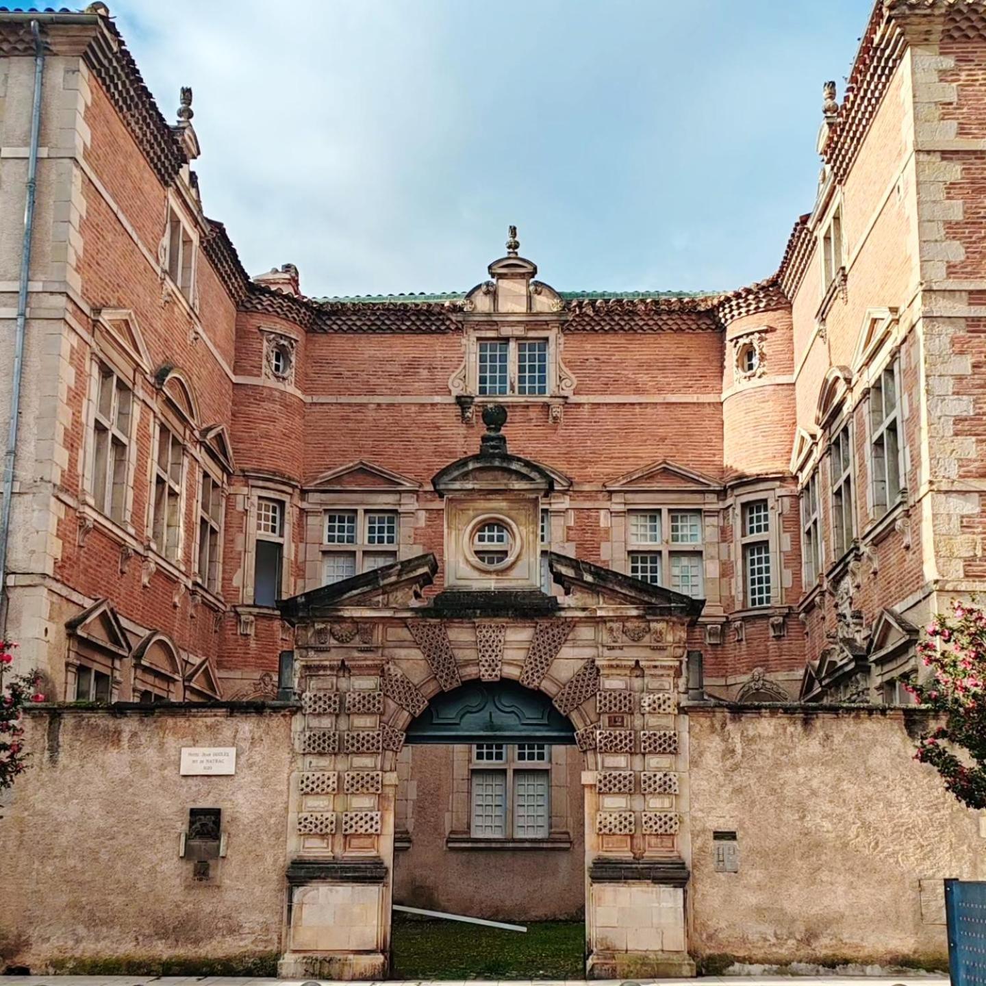 Appartement Bulle D'antan En Coeur De - Monument Classe Historique - Grand Jaccuzi