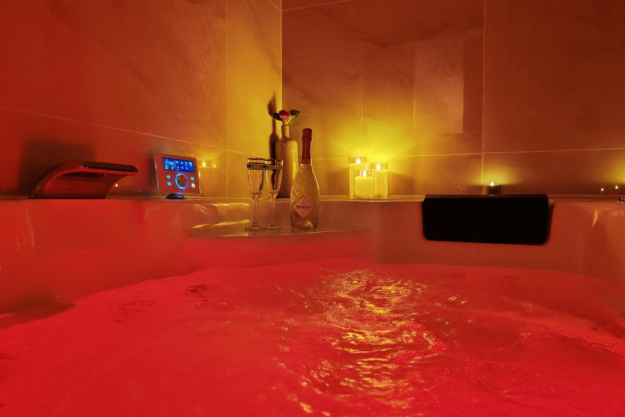 Appartement Bulle D'antan En Coeur De - Monument Classe Historique - Grand Jaccuzi *